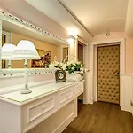 Rome55 - Piazza Di Spagna 3* רומא