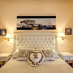 Rome55 - Piazza Di Spagna 3* רומא