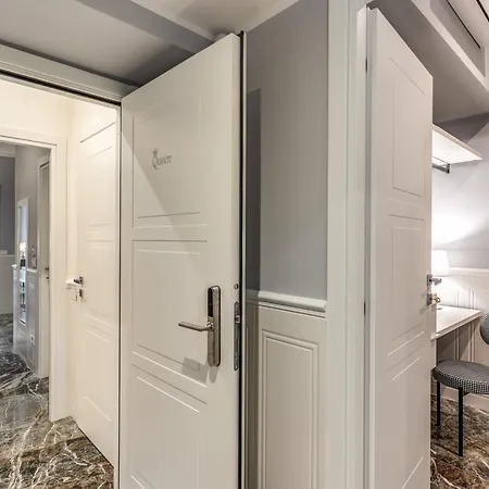 罗马55号旅馆 - 西班牙广场 招待所 3*